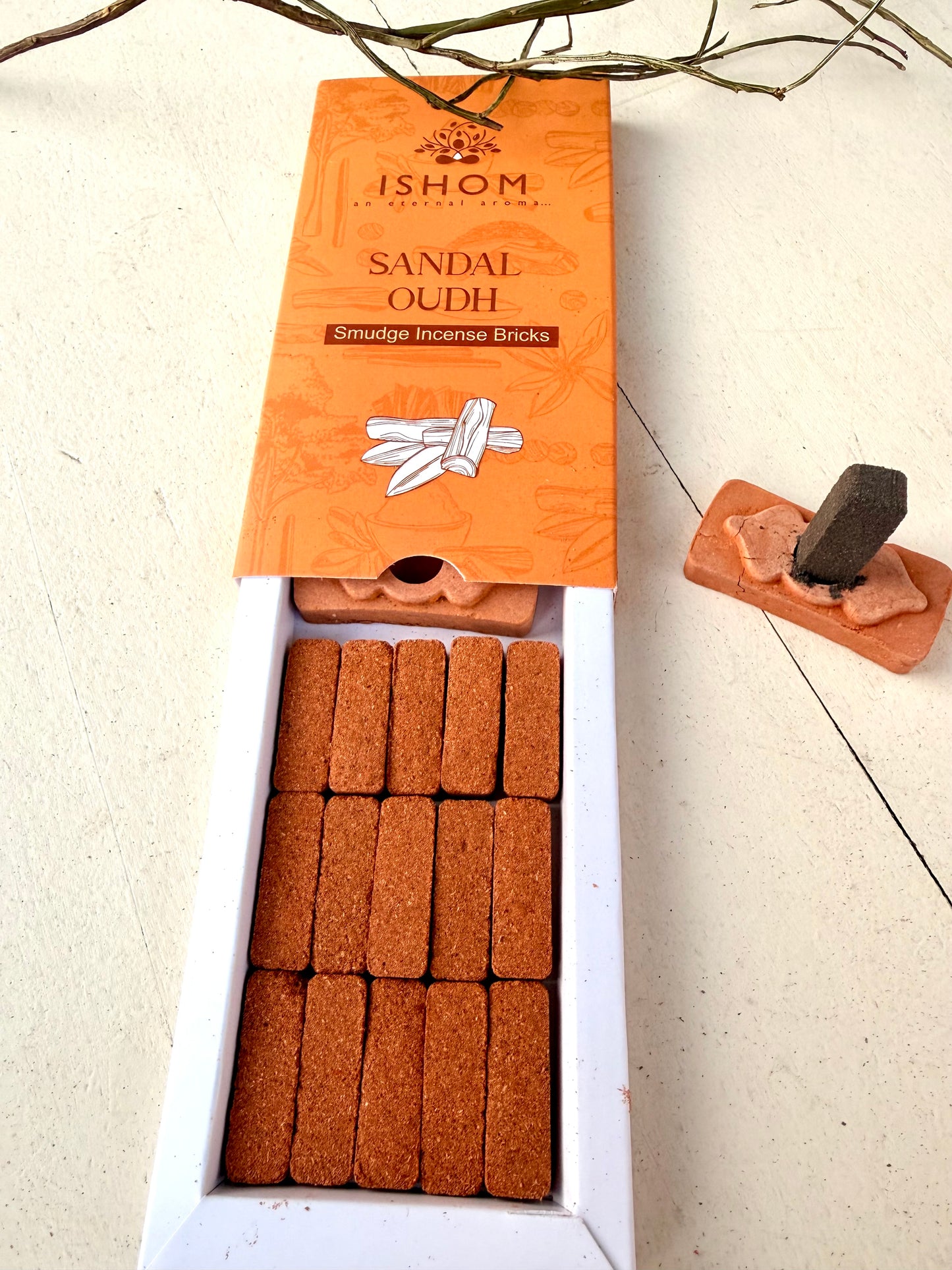 Natürliche Räuchersteine Kollektion – mit Terrakotta-Halter