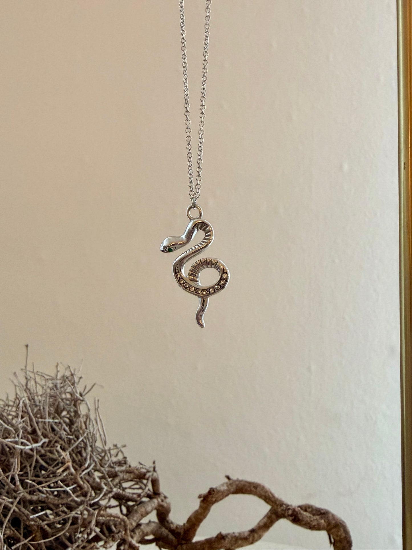 Serpentina Necklace | Kette mit Schlangenanhänger