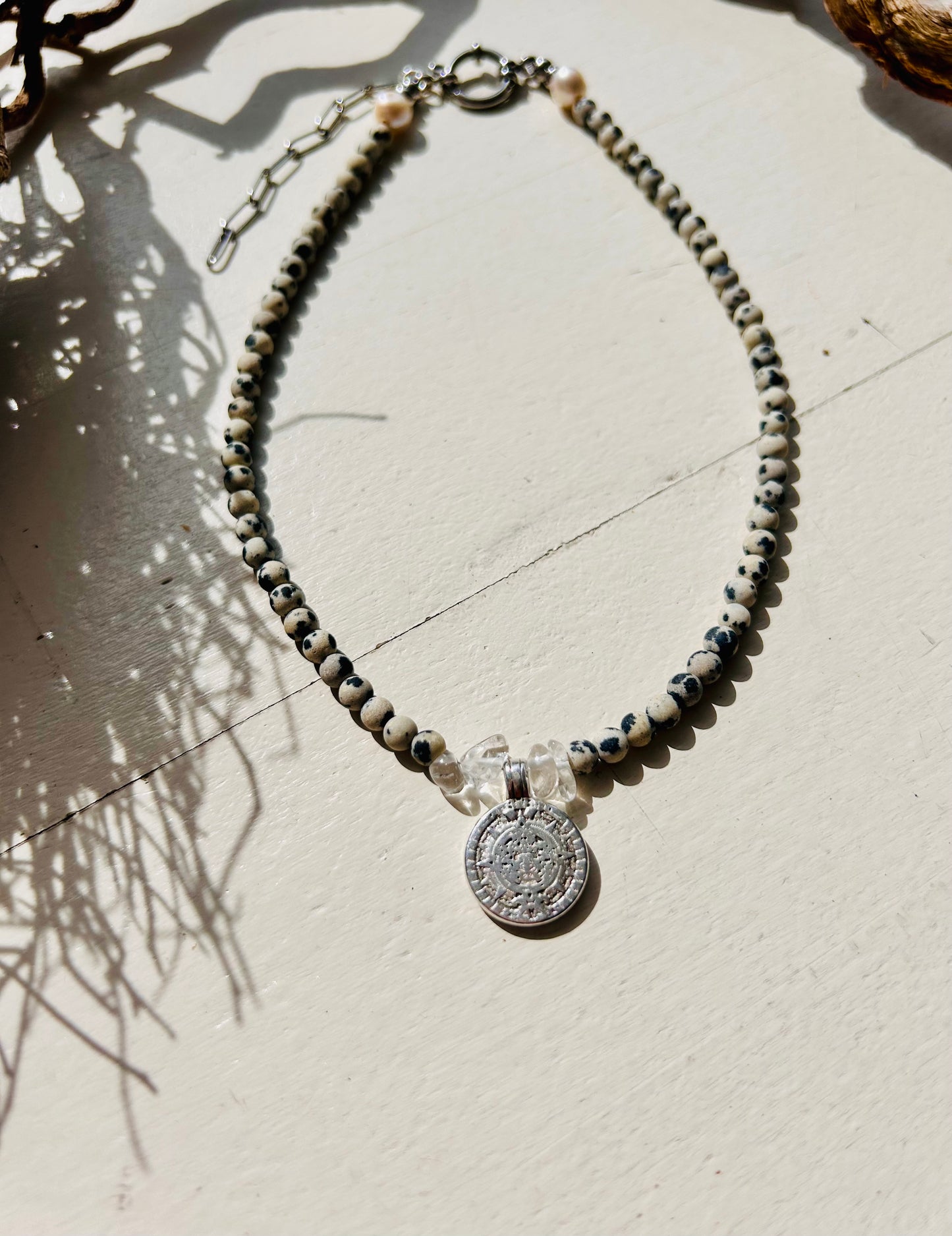 Collier Cosmic Balance | Jaspe dalmatien | 2 longueurs