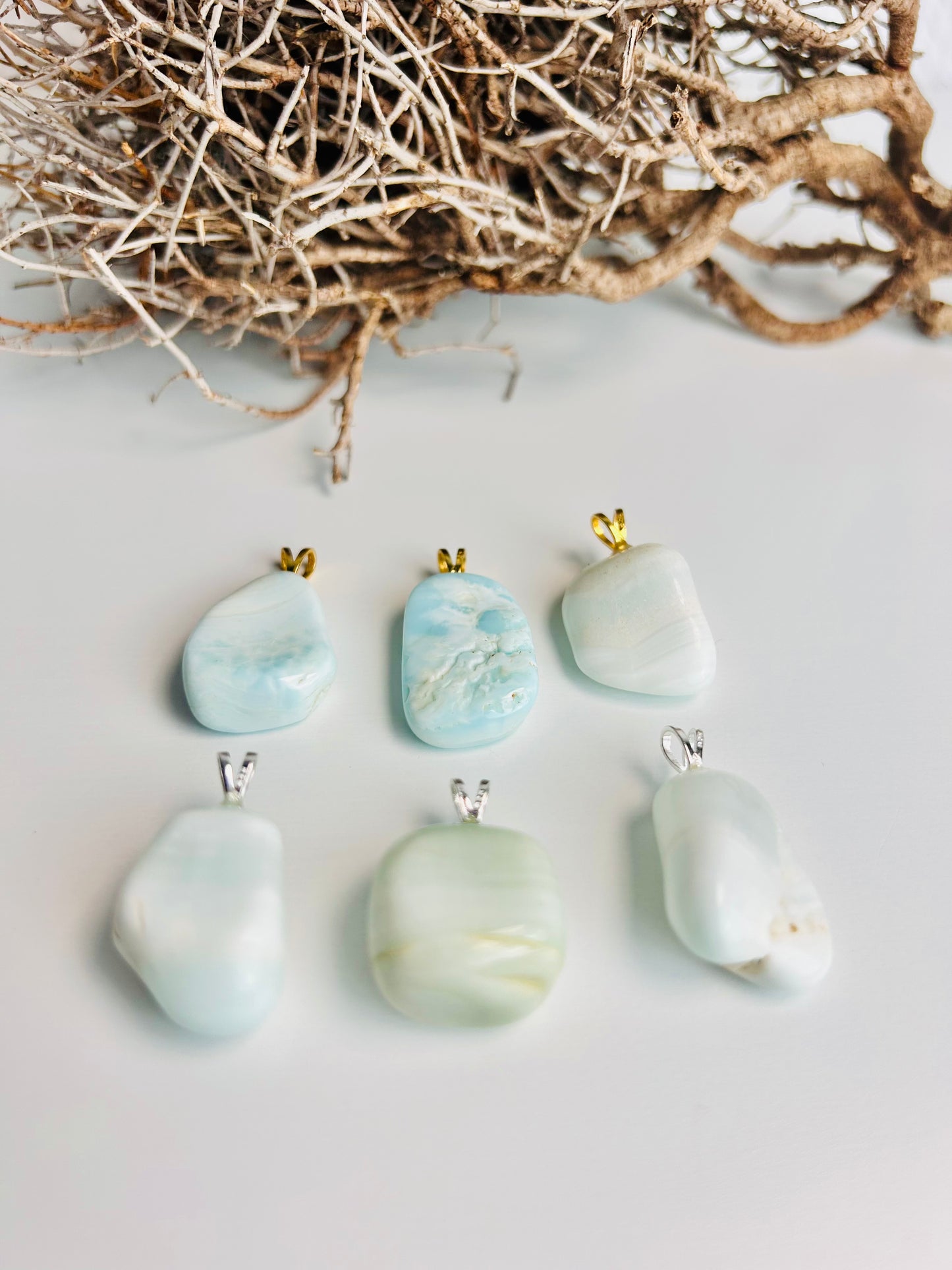Collier pendentif en aragonite