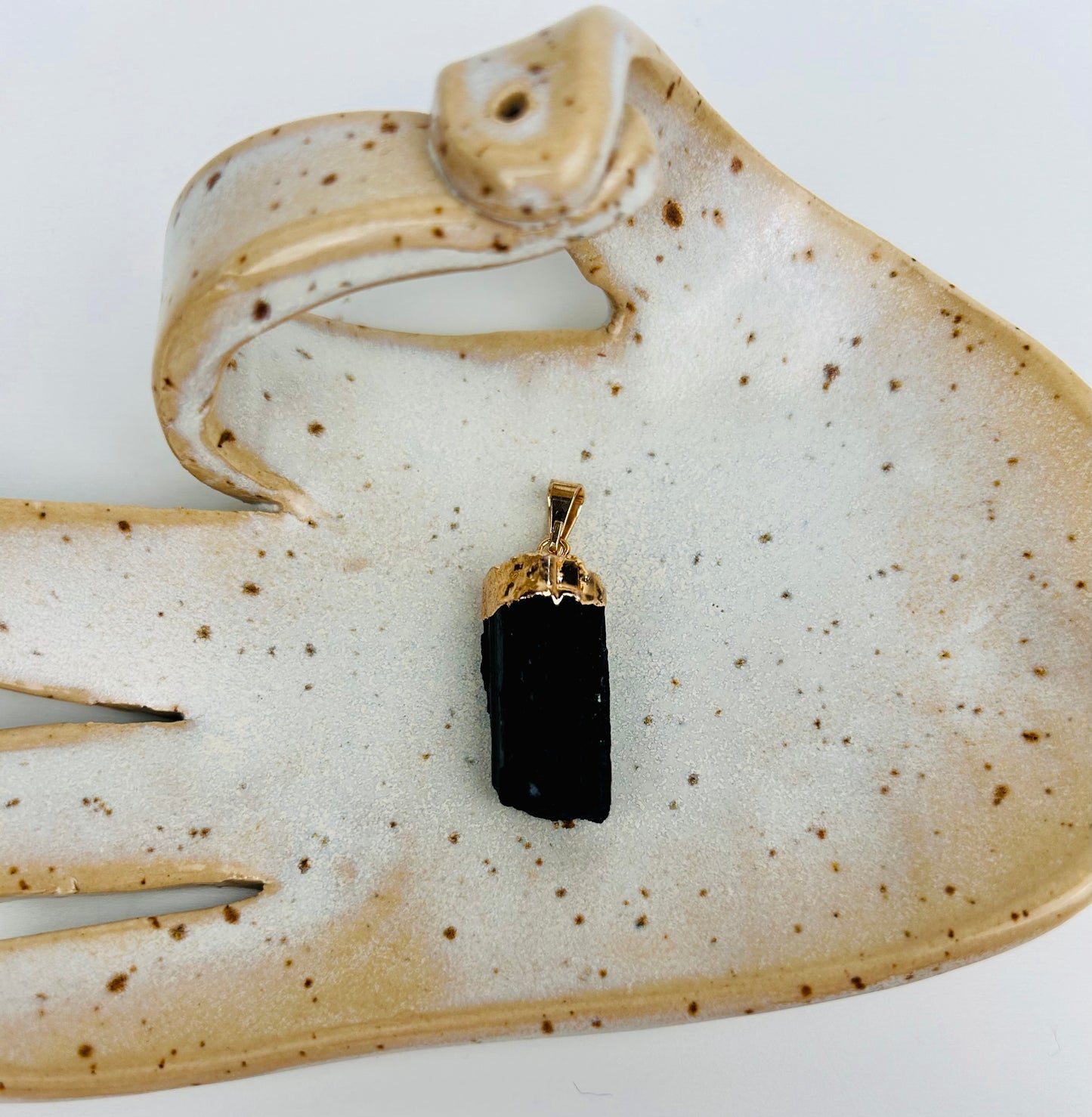 Pendentif en tourmaline noire en or