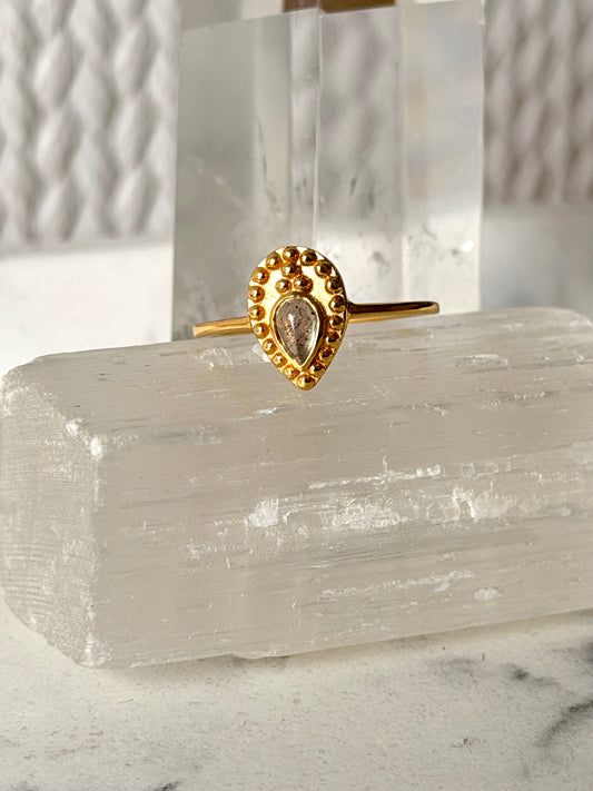 Golden Ballroom | Ring Collection