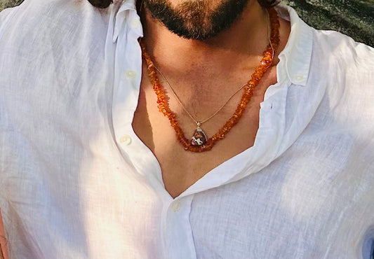 Grenat dans la wollastonite