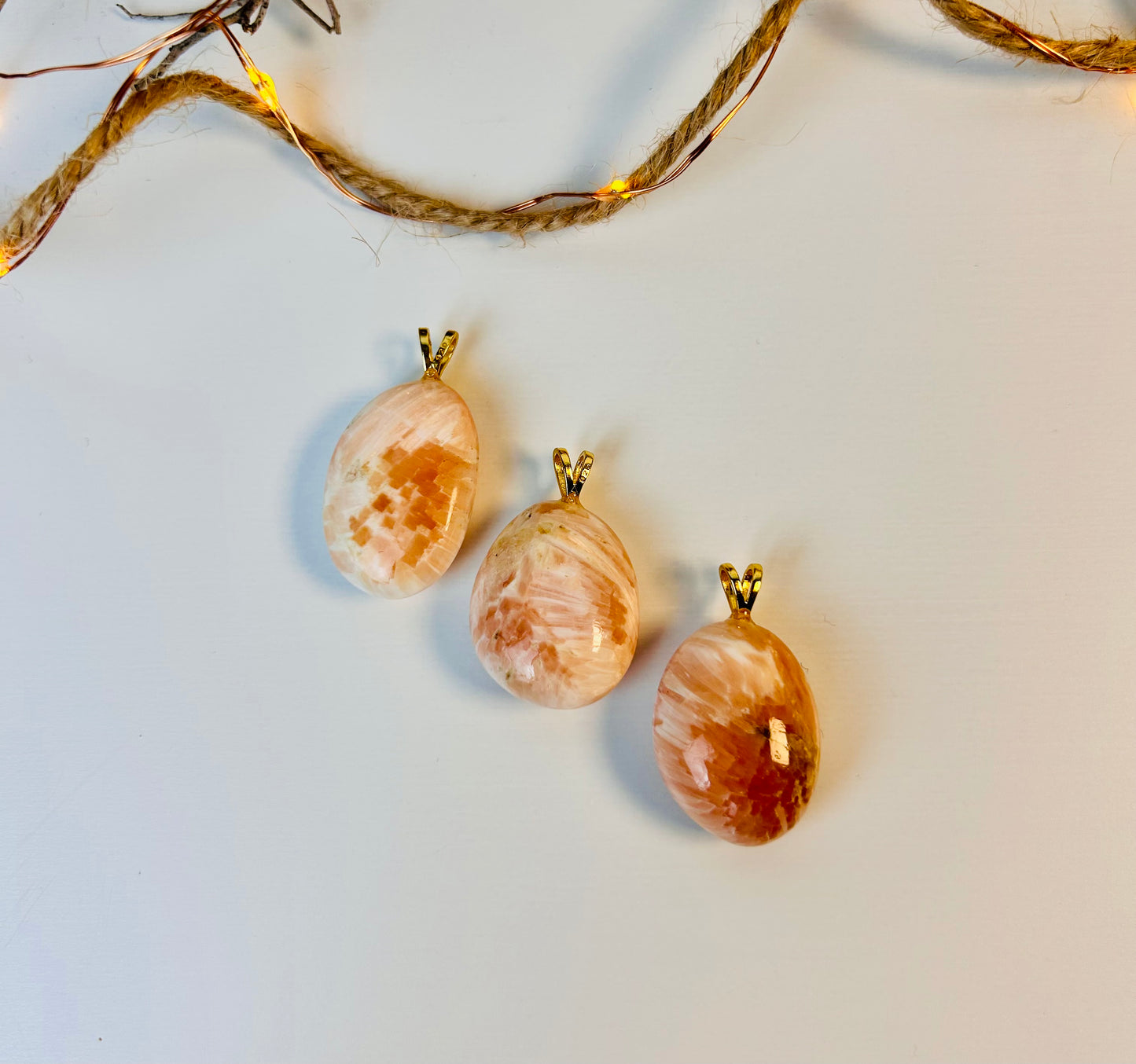 Collier avec pendentif en scolécite et stilbite, argent 925 | Plaqué or