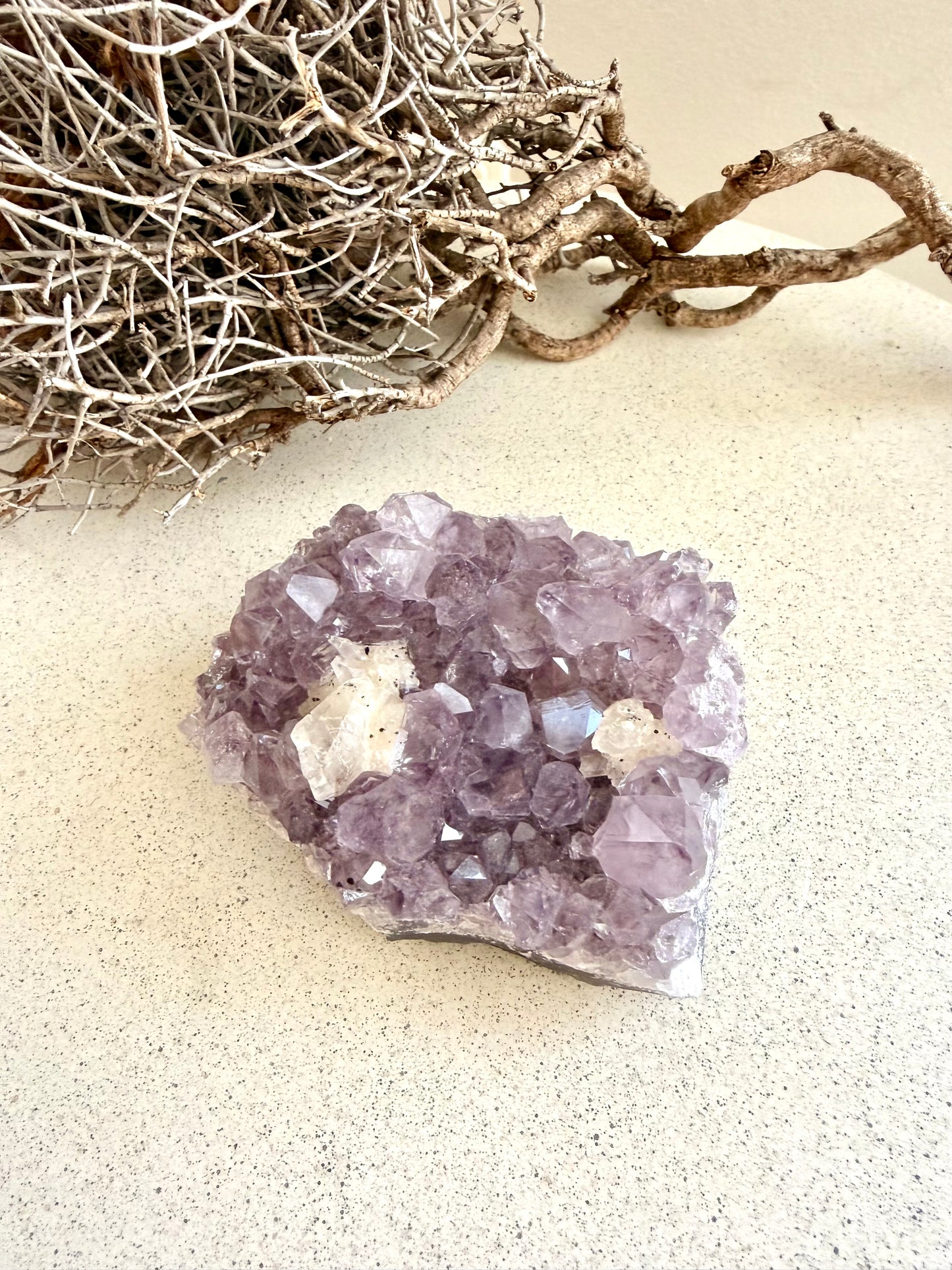 Helles Amethyst-Drusenstück