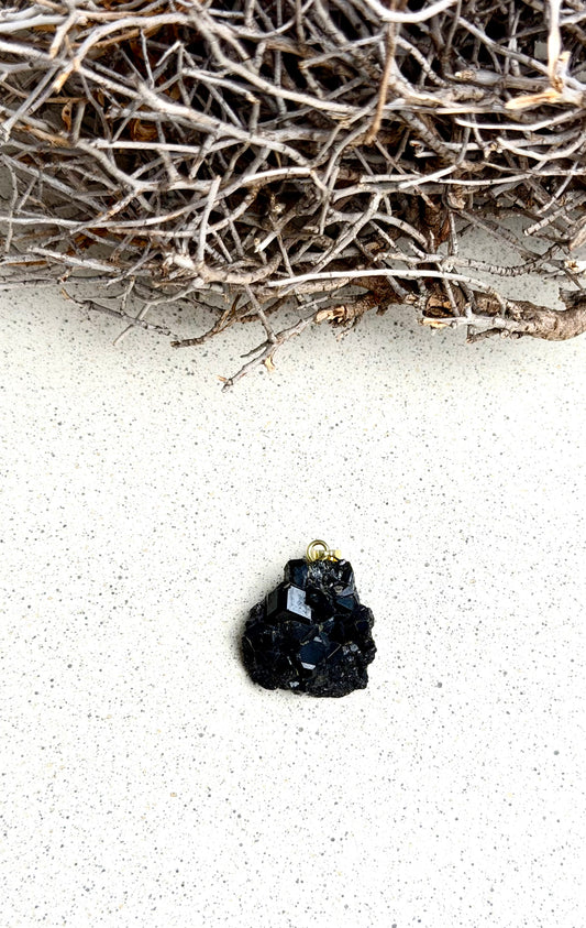 Andradit (Granat) – Anhänger