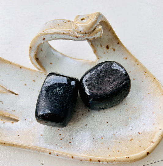 Hypersthen Trommelstein