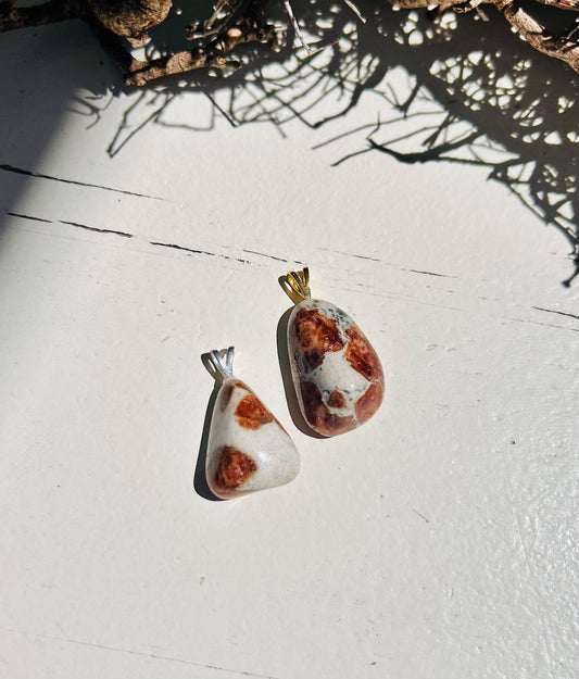 Granat in Wollastonit