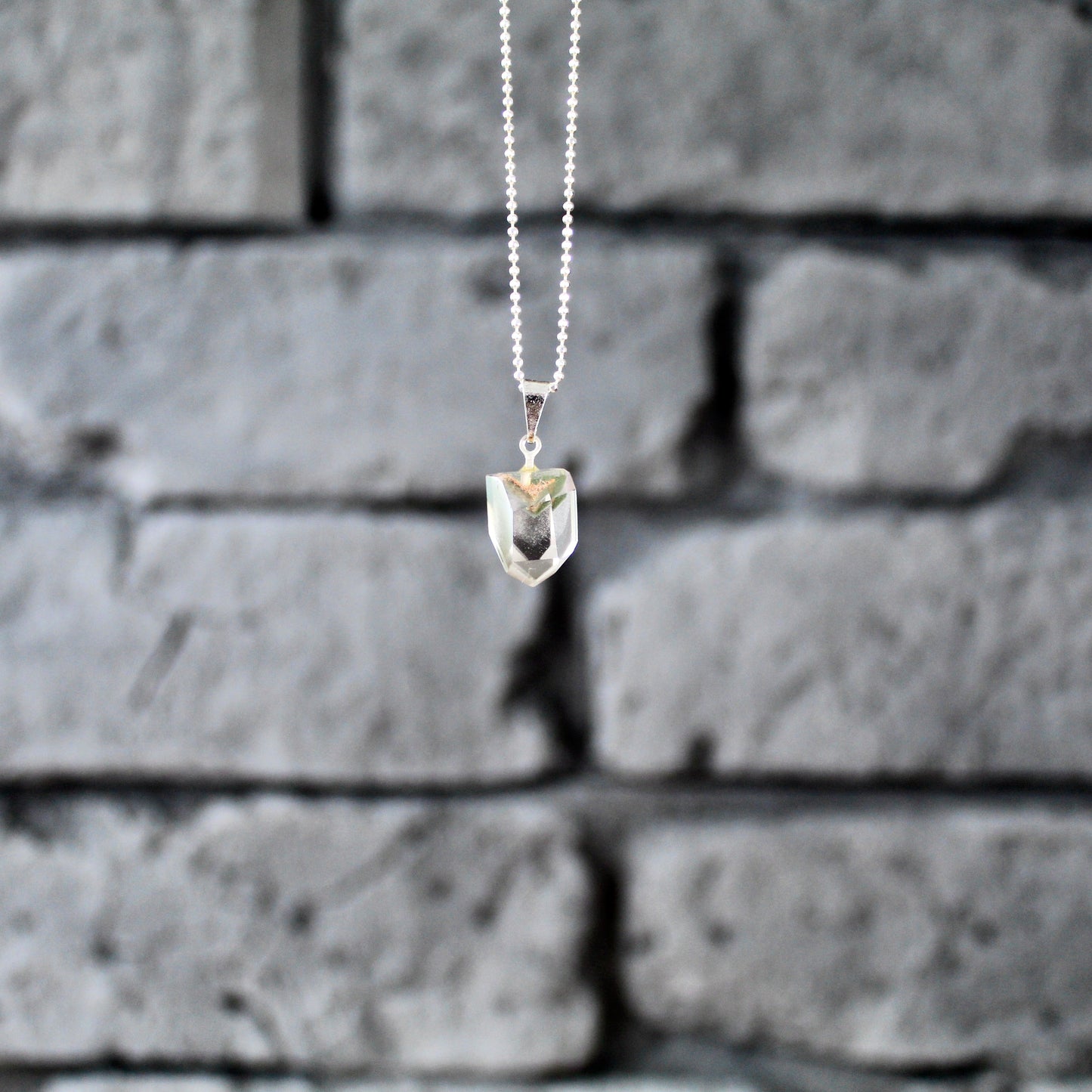 Lodolite | Pendentif en quartz de jardin
