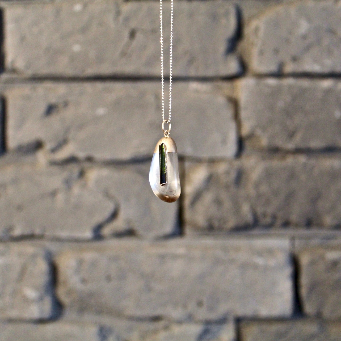 Pendentif en cristal de roche et tourmaline verte | Collection vintage