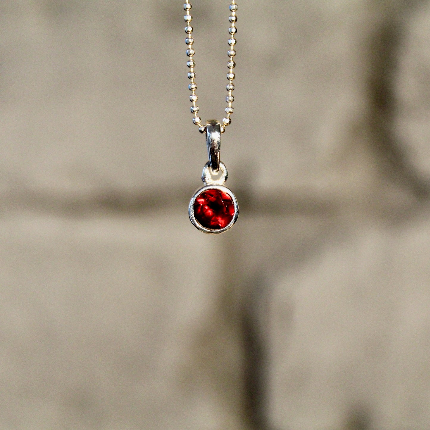 Pendentif grenat | Argent 925 | Or 24 carats | Édition limitée