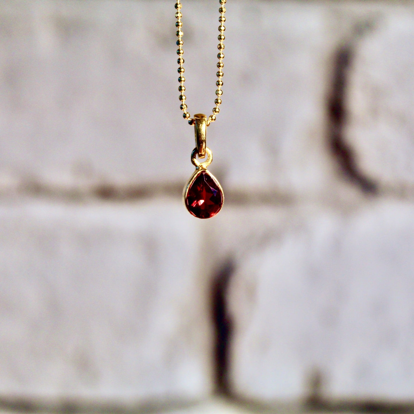 Pendentif grenat | Argent 925 | Or 24 carats | Édition limitée