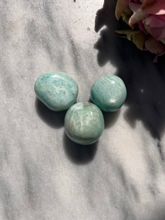 Pierre roulée d'amazonite