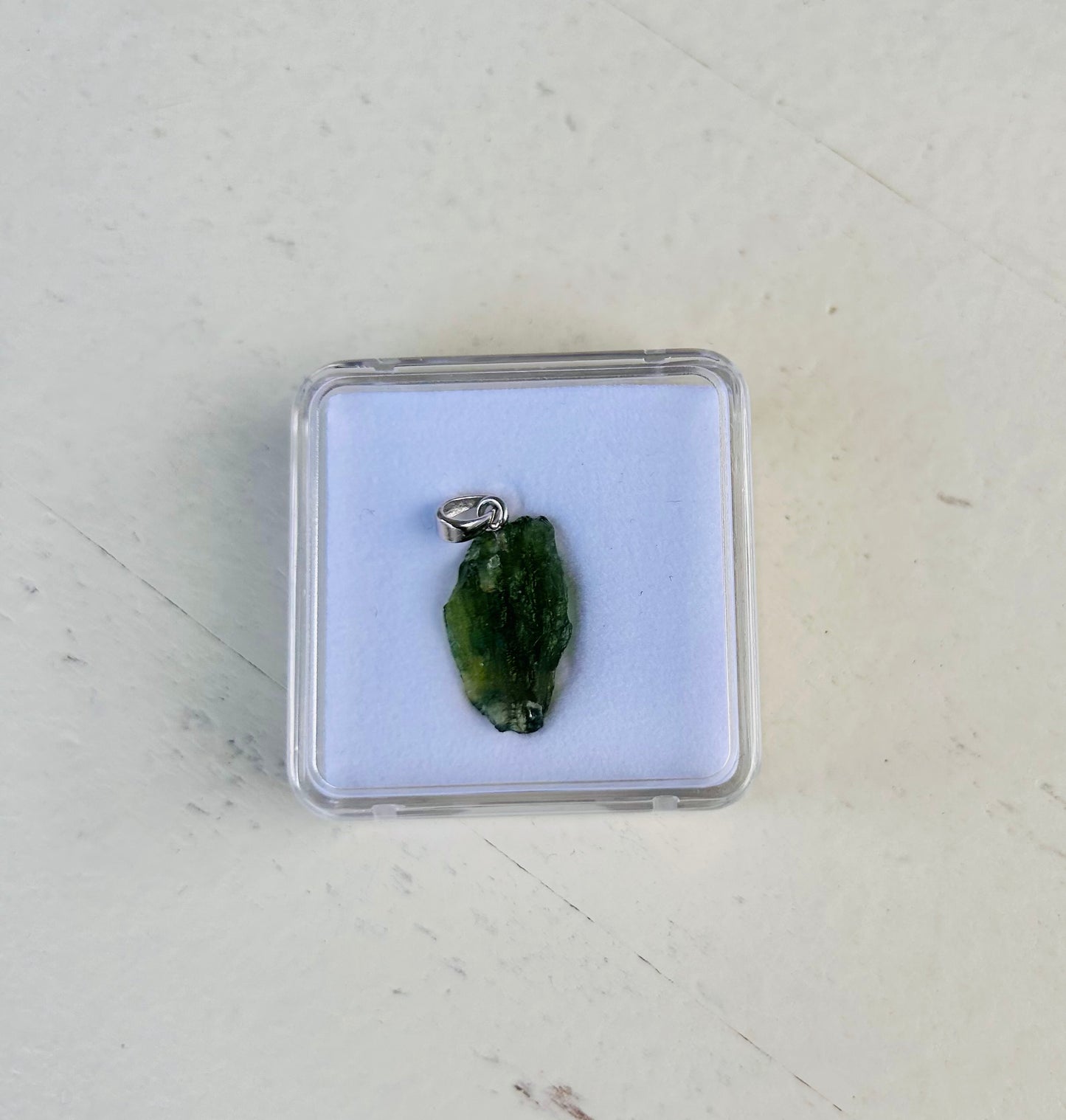 Pendentif en moldavite | Boucle en argent 925 | Pièces uniques