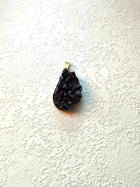 Andradit (Granat) – Anhänger
