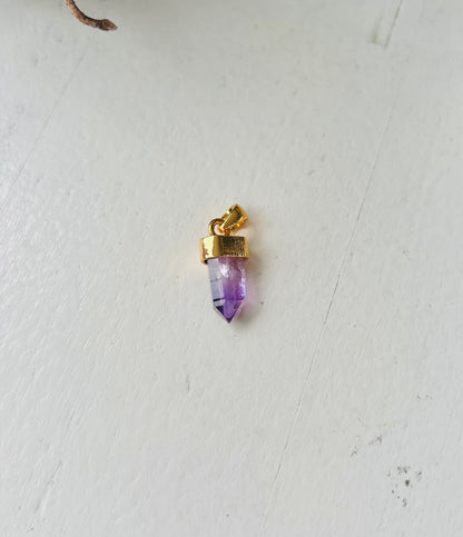 Pendentif pointe d'améthyste – Argent 925 plaqué or (édition limitée)