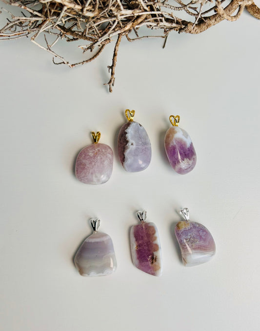 Collier pendentif améthyste calcédoine