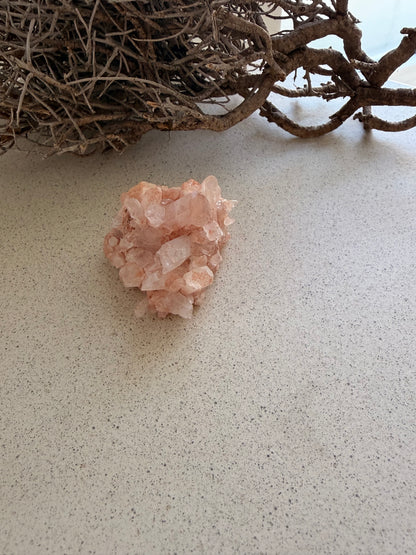 Hämatoid Quarz Cluster "Red Healer" – Maria-Magdalena-Stein für Erdung, Klarheit & Transformation
