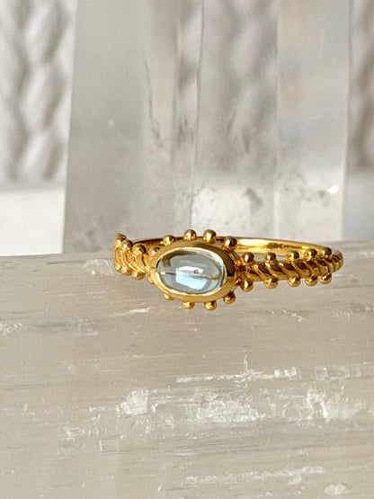 Golden Ballroom | Ring Collection