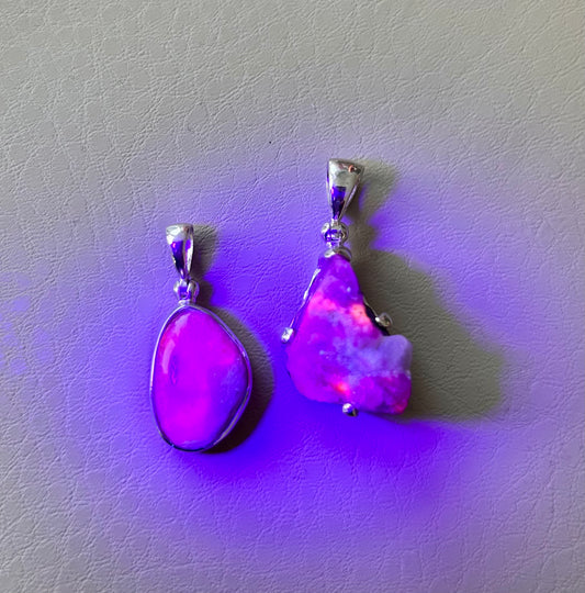 Boucles d'oreilles en hackmanite