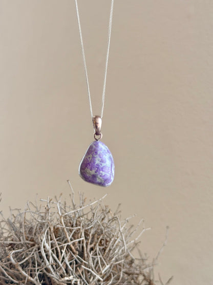 Pendentif en sugilite