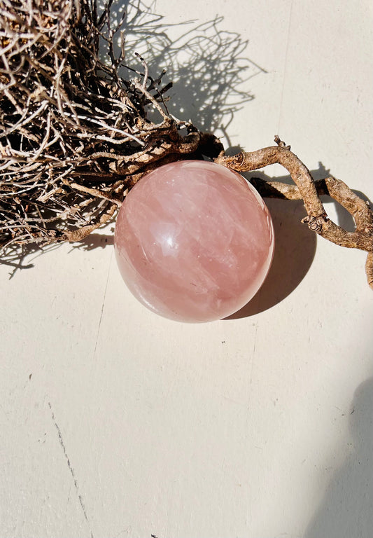 Sphère de quartz rose