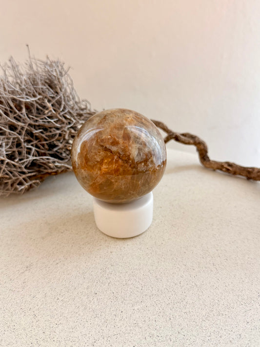 Oranger Mondstein Kugel