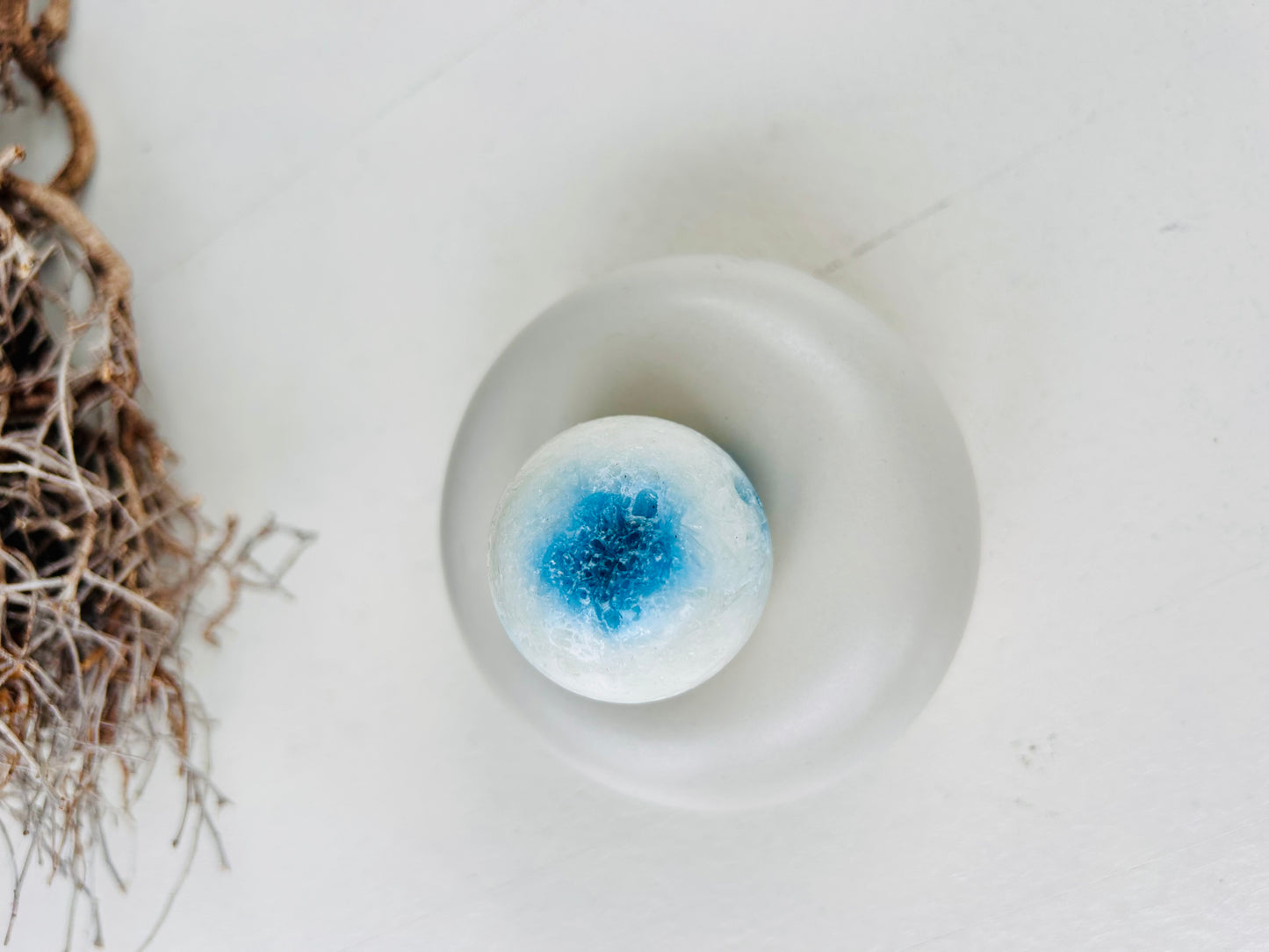 Boule de cristal de glace bleue (Glacèrite)