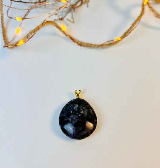 Gabbro - Merlinite mystique
