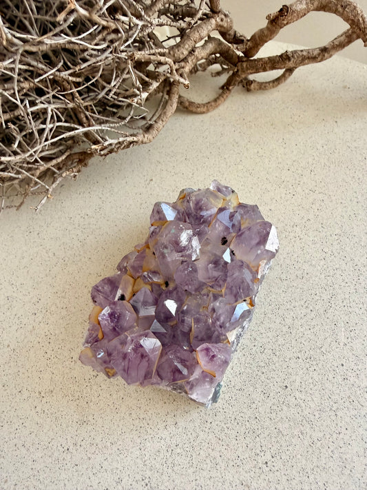 Helles Amethyst-Drusenstück