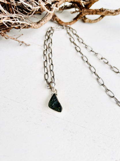 Pendentifs en moldavite | pièces uniques