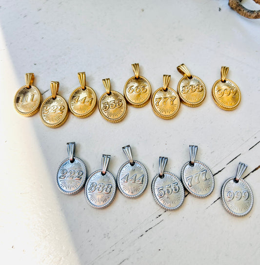 Pendentif numéro angélique – Messages du monde spirituel | Édition limitée