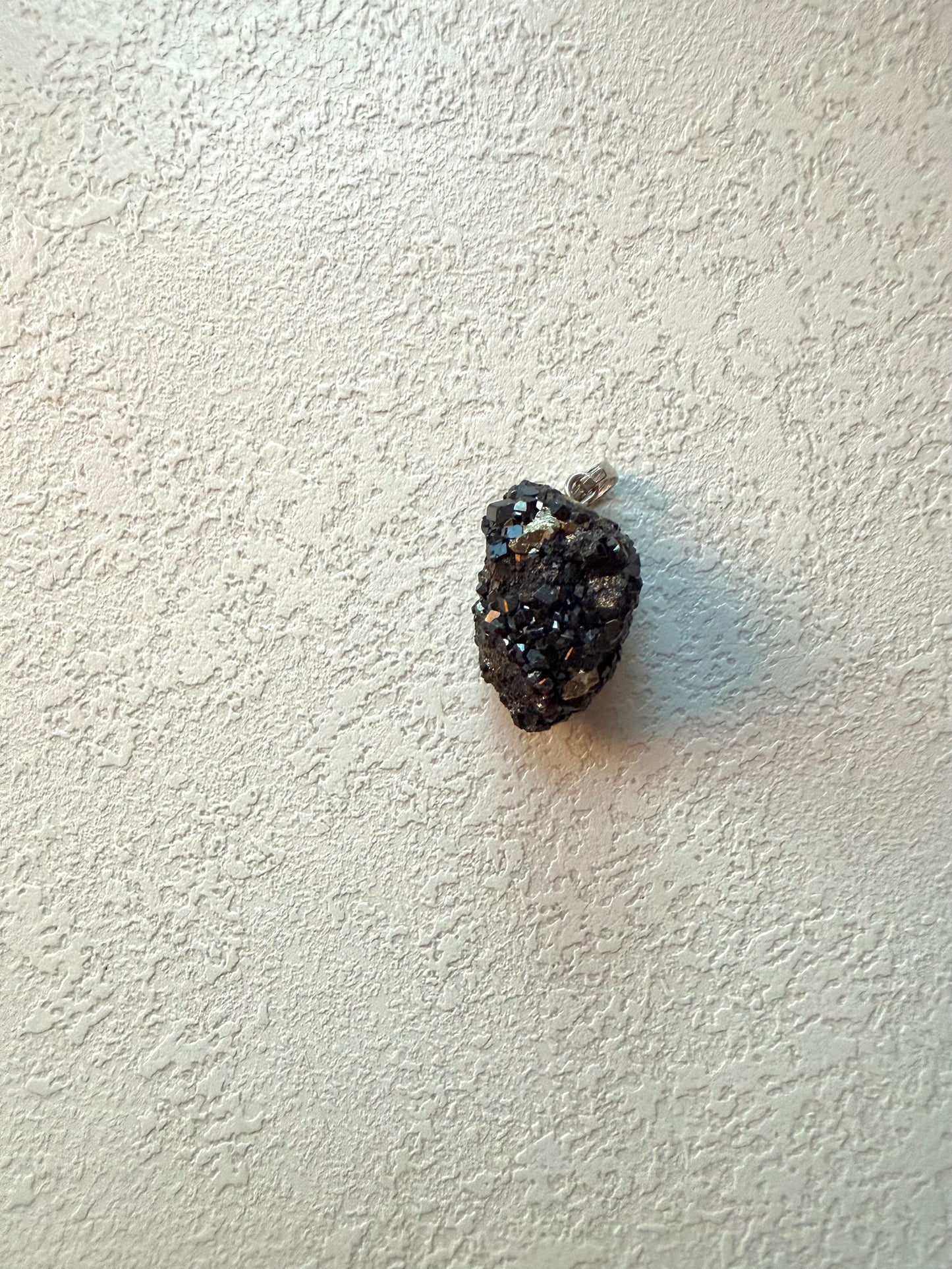 Andradit (Granat) – Anhänger