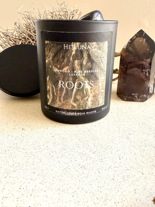 Roots Duftkerze – Erdende Holz- & Waldnote | HejLuna Studio