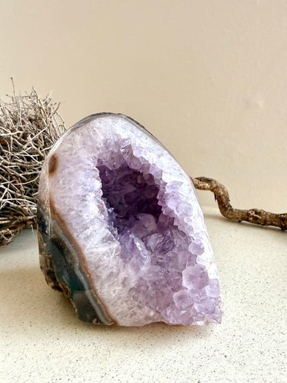 Amethyst Achat Druse poliert, 9x7 cm, mit Achat-Rand, HejLuna Bruchsal