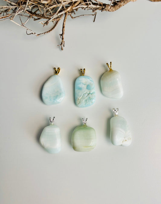 Collier pendentif en aragonite