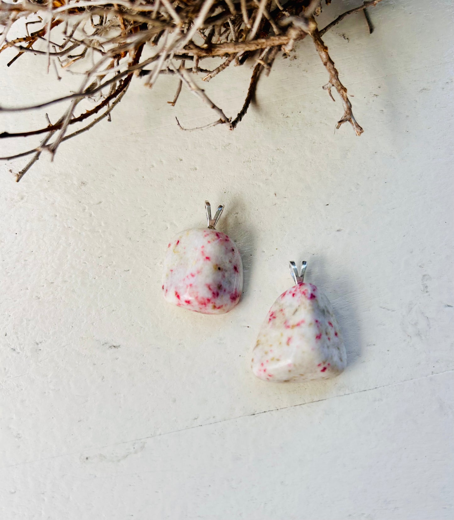 Pendentif en cinabre (cinabre)