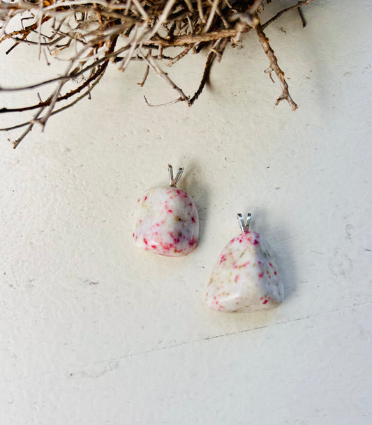 Pendentif en cinabre (cinabre)