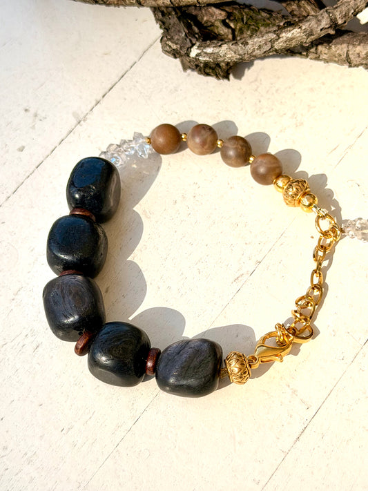 Gaia – Absolute Unikate | Kette (50 cm) & Armband (bis 19 cm) aus Herkimer Diamant, Hypersthen & Versteinertem Holz