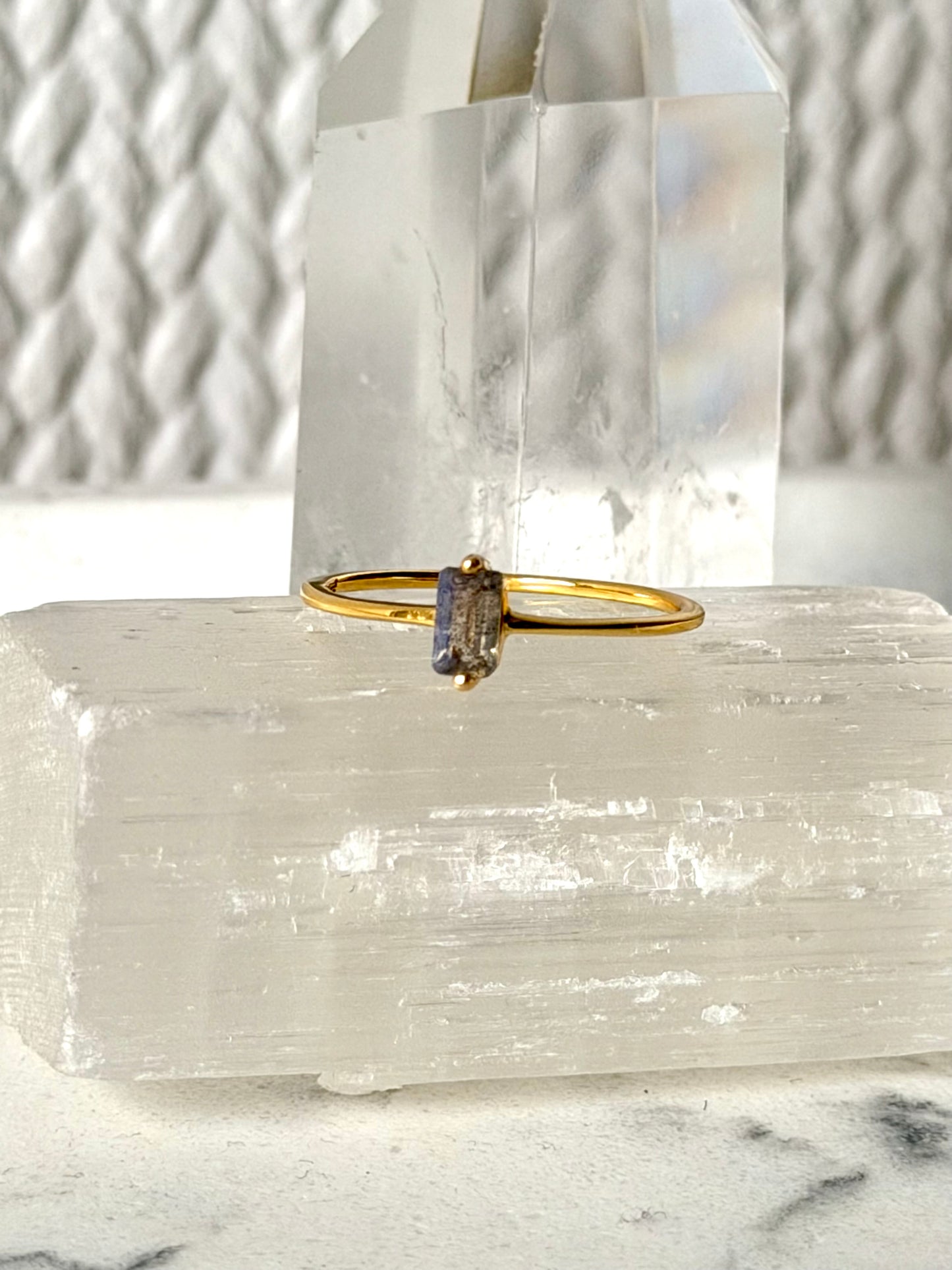 Golden Ballroom | Ring Collection