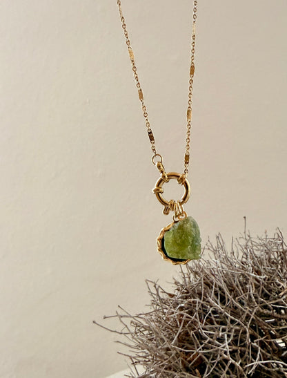 Golden Hive - Peridot Kette  |  Einzelstücke