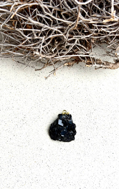 Andradit (Granat) – Anhänger