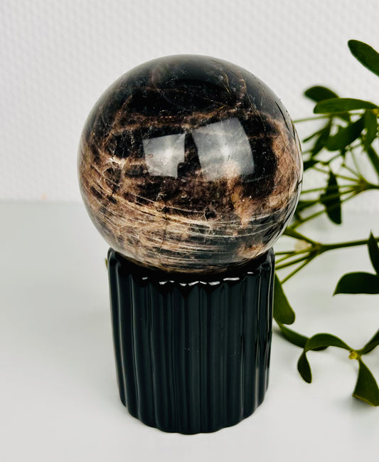 Sphère sombre en pierre de lune | Unique