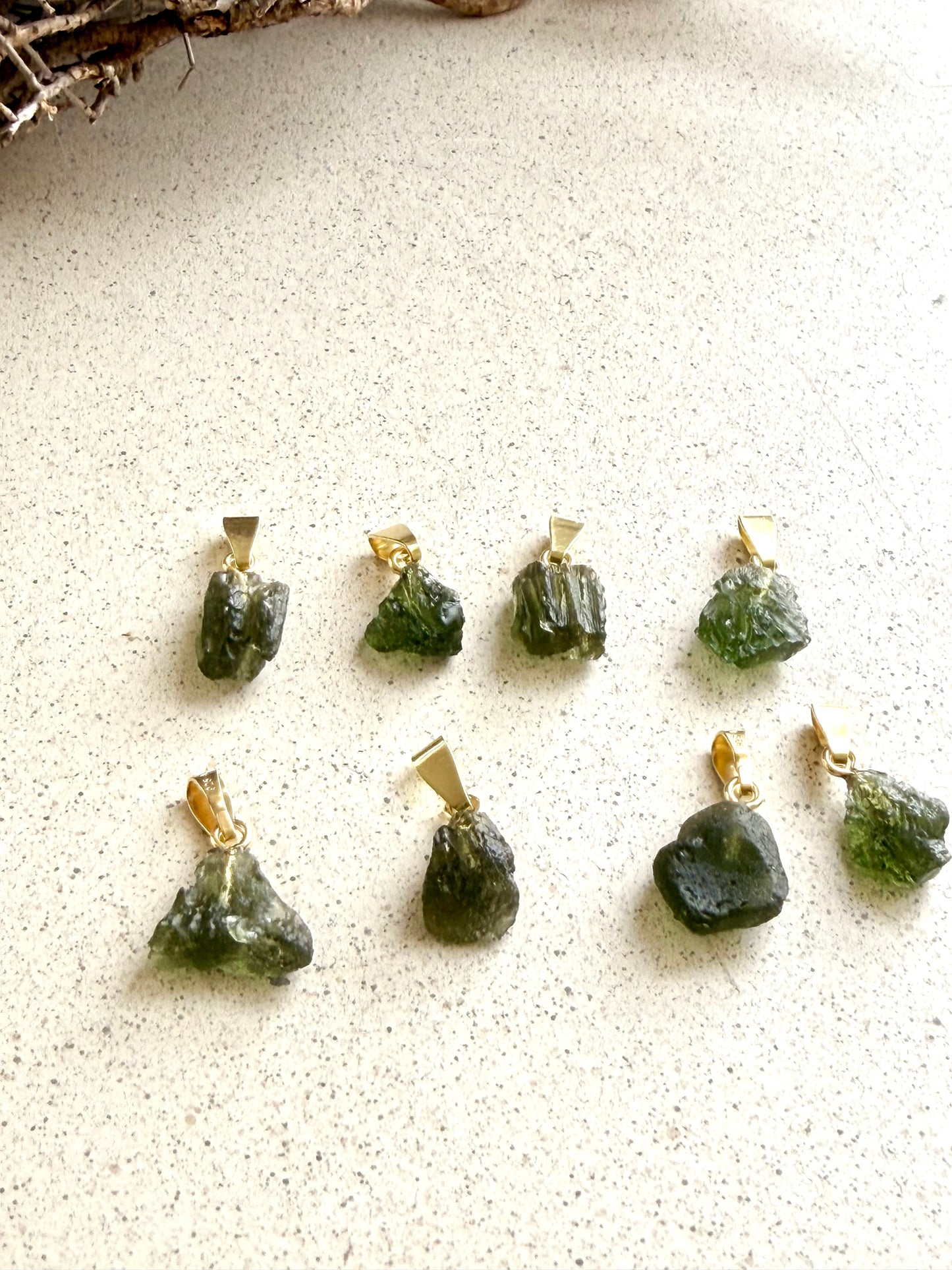 Moldavit mit Goldöse 💚