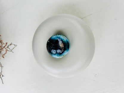 Boule de cristal de glace bleue (Glacèrite)