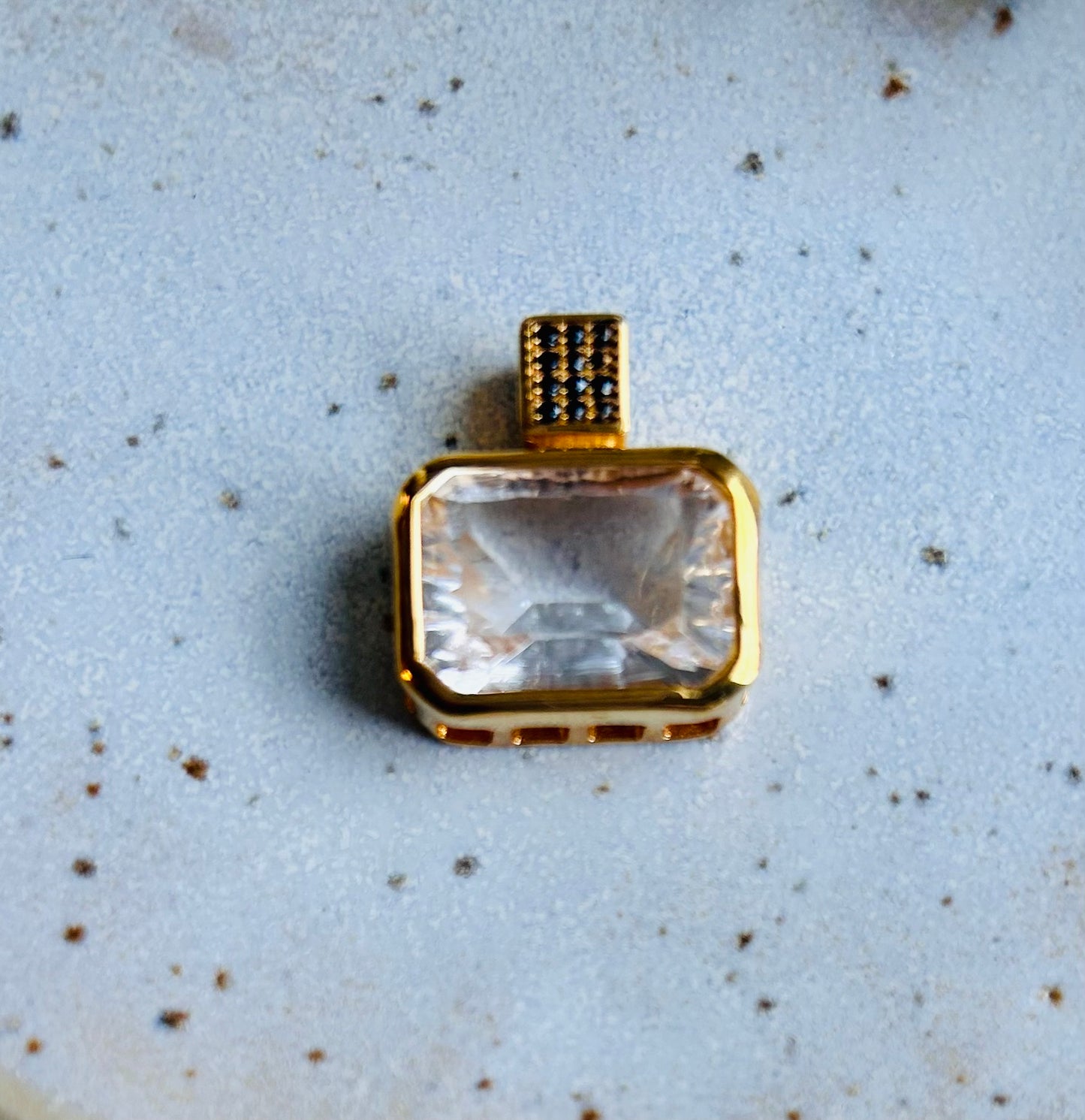 Pendentif en cristal de roche et spinelle - Vesta 