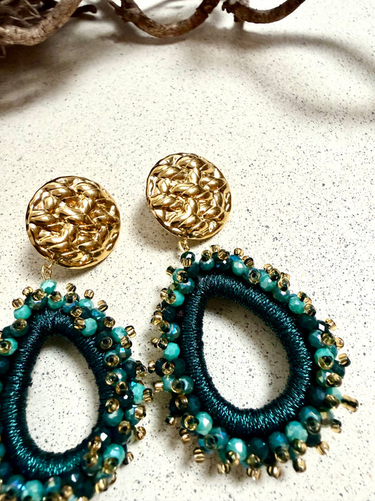 NOIRÉ – facettierte Statement-Ohrringe (Unikat)