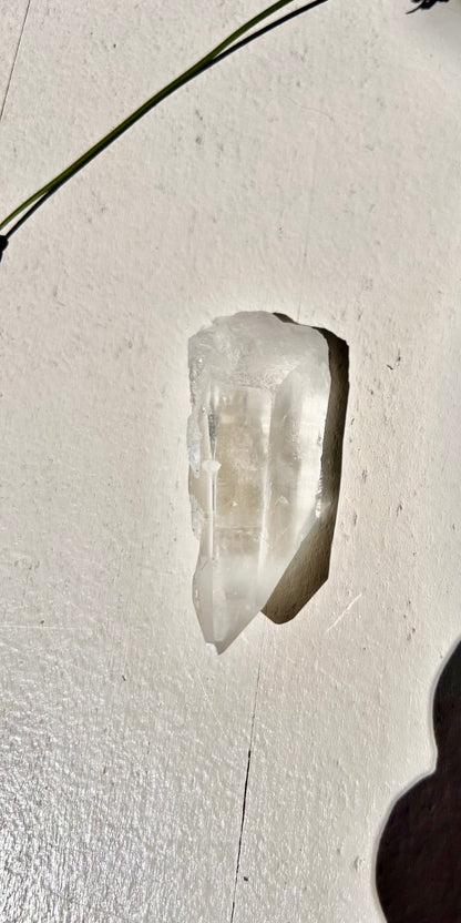 Pointe de cristal de roche avec fenêtre | Unique
