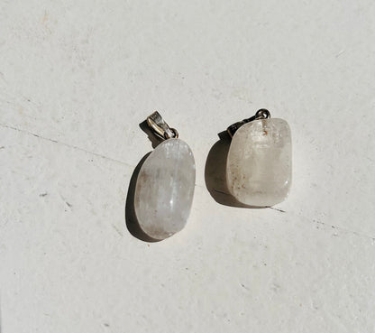 Pendentif en kunzite translucide