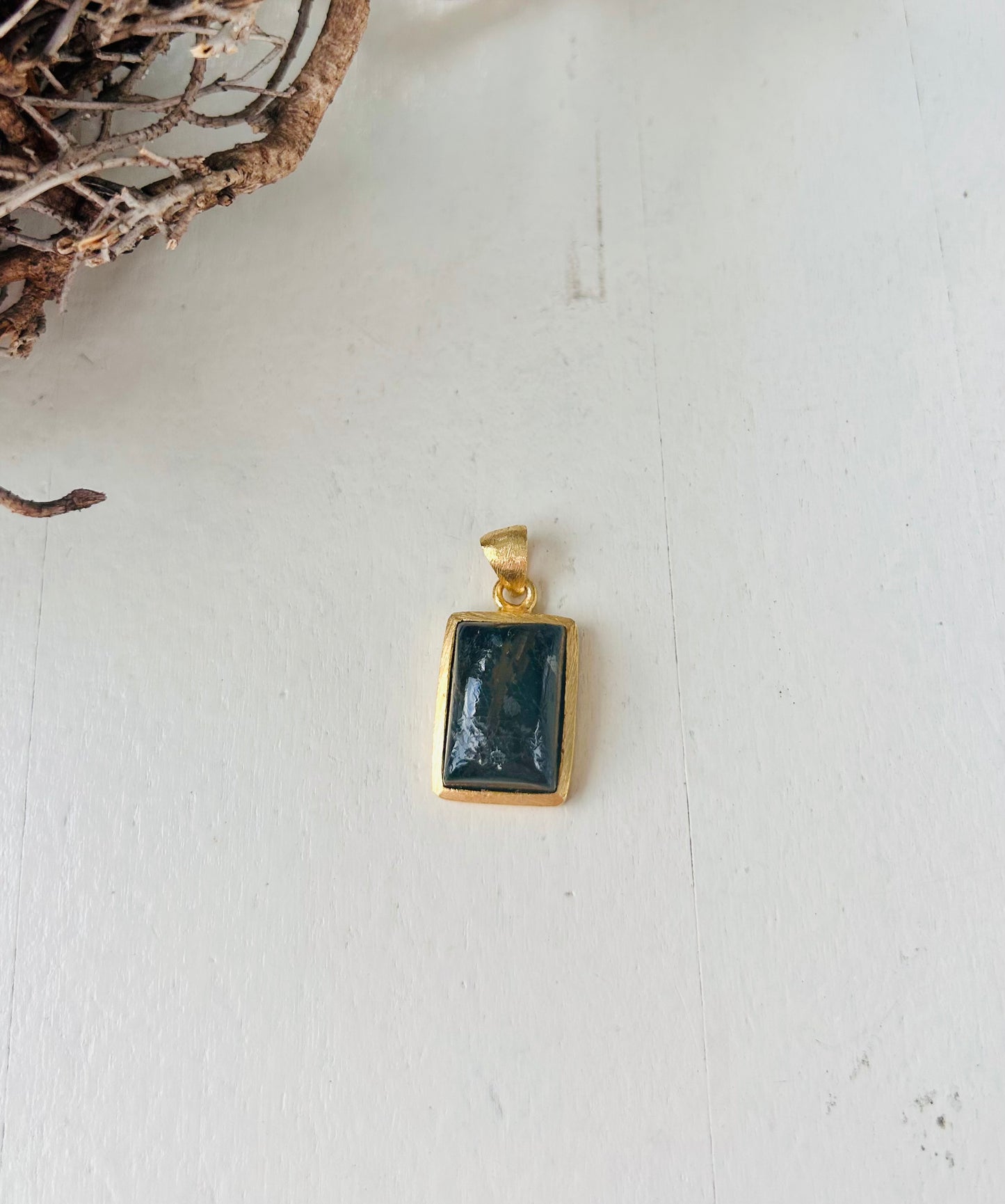 Pendentif Nuummite – Argent 925 plaqué or | Pièce unique